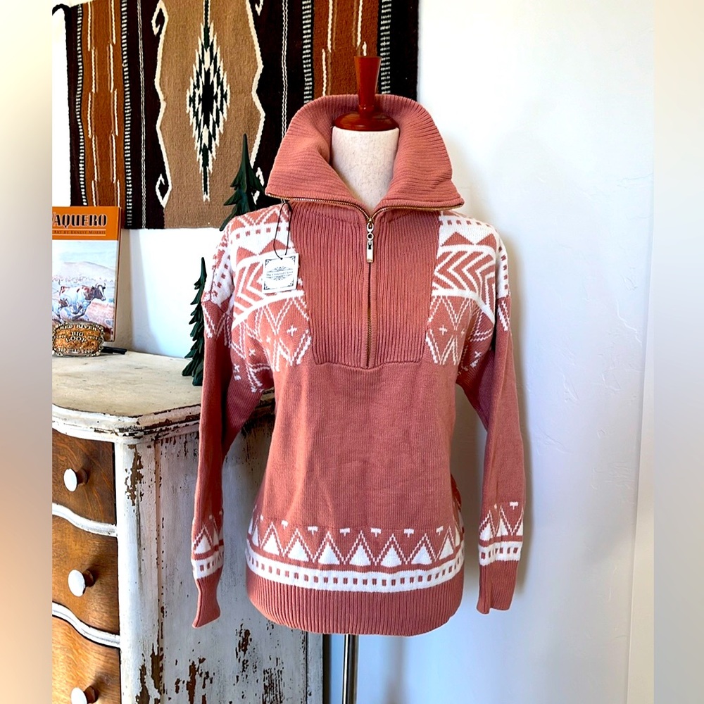 NWT, Western Southwest Classy Half Zip Pullover Sweater Top Dusty Pink White